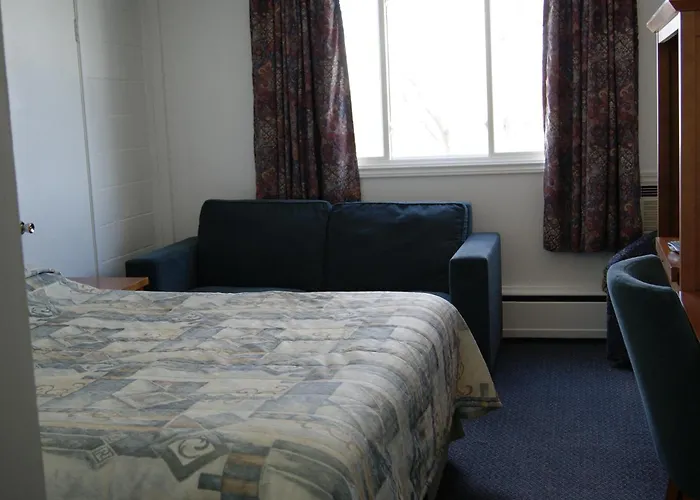 Seasons Inn Halifax
